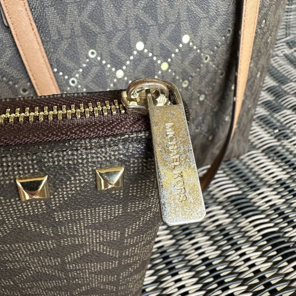 Michael Kors Jet Set Violet‎ Small Carryall Tote Wallet Logo Perforated Leather